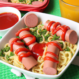 Sausages with pastaf