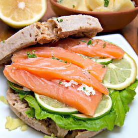 Sanduíche de salmão e agrião