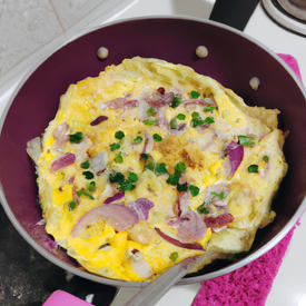 Omelete com cebola roxa
