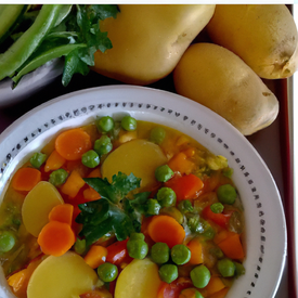 Sopa de Inhame, Ervilha e Legumes
