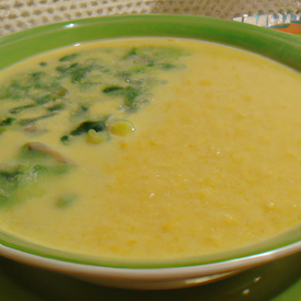 Sopa cremosa de milho-verde e frango